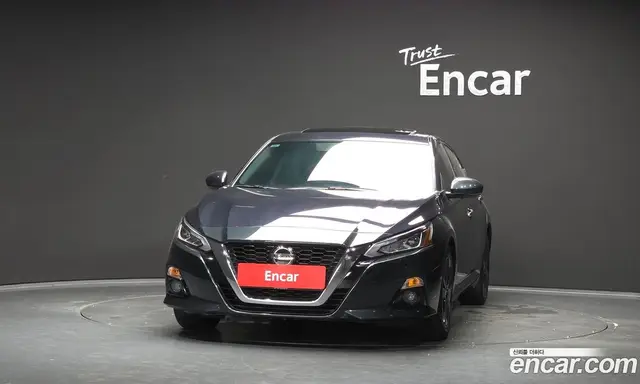 Nissan Altima 2019 2.5 автомат (гидро), миниатюра 3