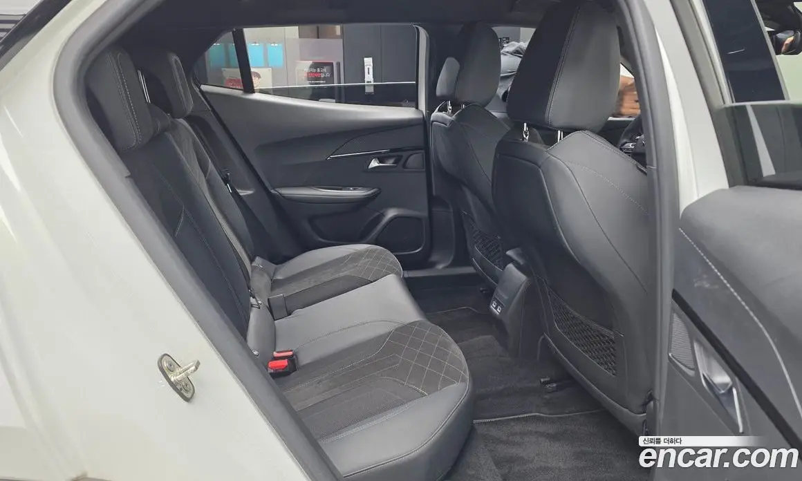 Peugeot 2008 2021 1.5 автомат (гидро), фото 16 Peugeot 2008 2021 1.5 автомат (гидро), фото 16