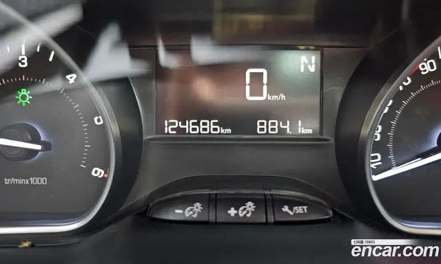 Peugeot 208 2018 1.6 автомат (гидро), миниатюра 11 Peugeot 208 2018 1.6 автомат (гидро), миниатюра 11