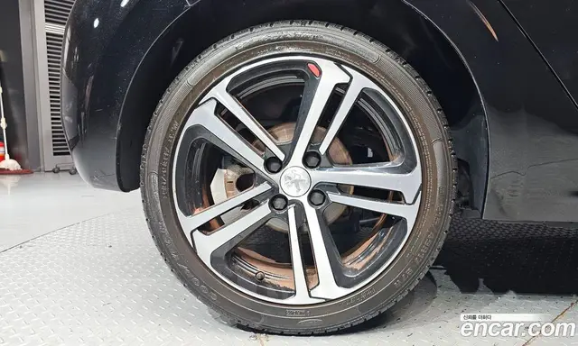 Peugeot 208 2018 1.6 автомат (гидро), миниатюра 5 Peugeot 208 2018 1.6 автомат (гидро), миниатюра 5