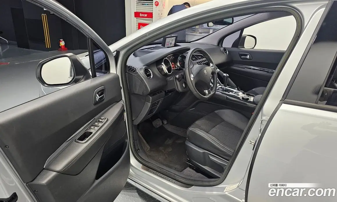 Peugeot 3008 2014 1.6 автомат (гидро), фото 12 Peugeot 3008 2014 1.6 автомат (гидро), фото 12