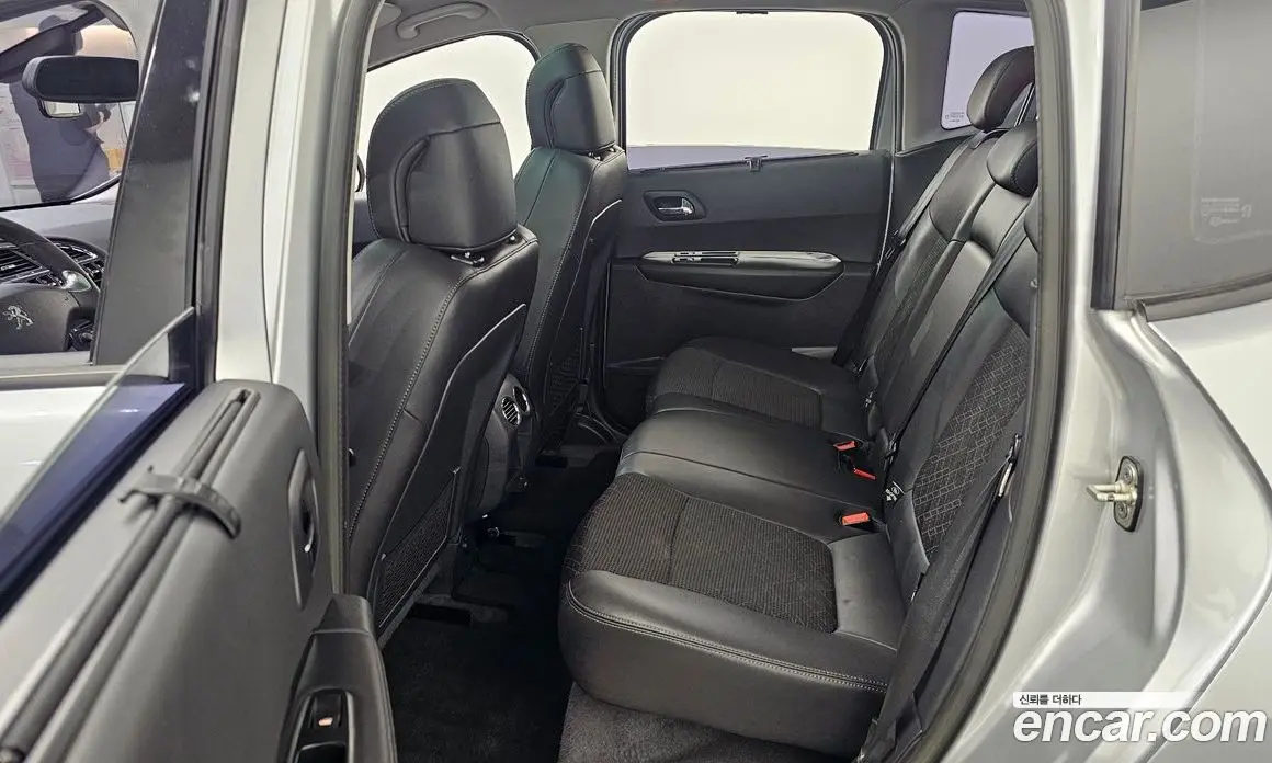 Peugeot 3008 2014 1.6 автомат (гидро), фото 17 Peugeot 3008 2014 1.6 автомат (гидро), фото 17
