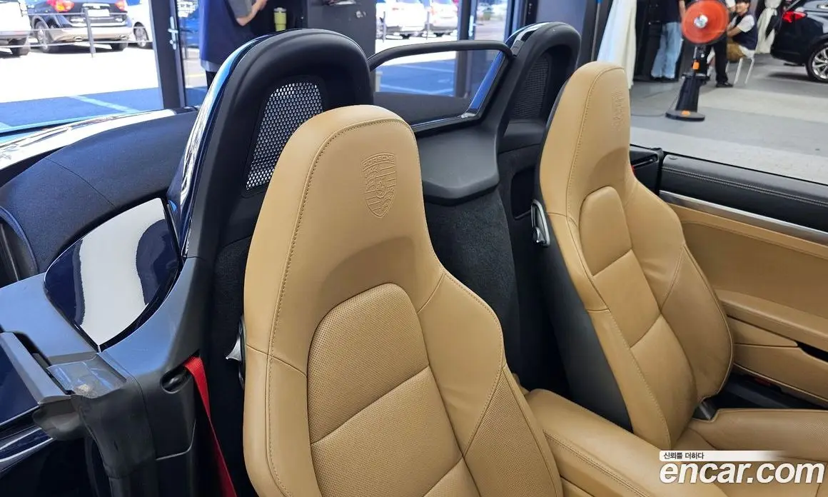 Porsche 718 2019 2.5 автомат (гидро), фото 18 Porsche 718 2019 2.5 автомат (гидро), фото 18