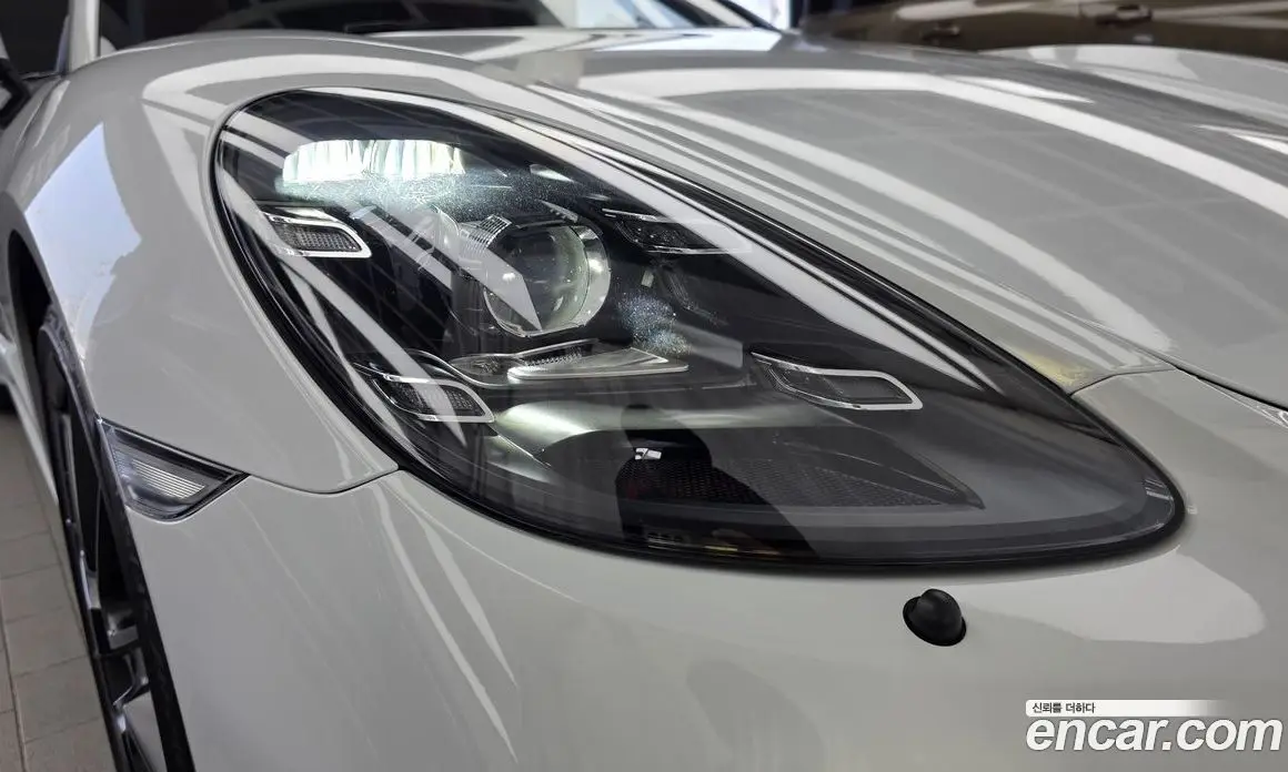 Porsche 718 2023 4.0 автомат (гидро), фото 8