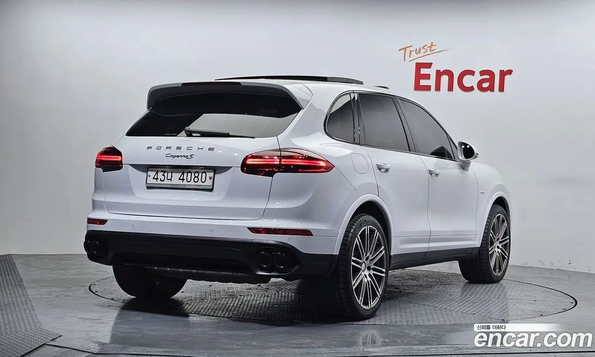 Porsche Cayenne 2017 3.0 автомат (гидро), фото 2 Porsche Cayenne 2017 3.0 автомат (гидро), фото 2