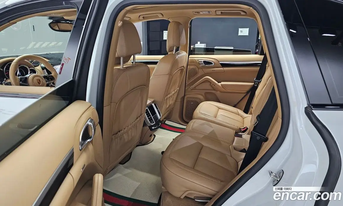 Porsche Cayenne 2017 3.0 автомат (гидро), фото 16 Porsche Cayenne 2017 3.0 автомат (гидро), фото 16