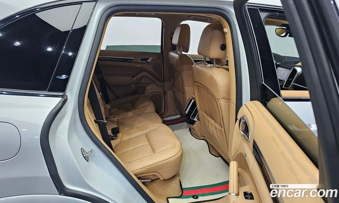 Porsche Cayenne 2017 3.0 автомат (гидро), фото 18 Porsche Cayenne 2017 3.0 автомат (гидро), фото 18