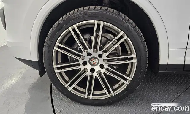 Porsche Cayenne 2017 3.0 автомат (гидро), миниатюра 5 Porsche Cayenne 2017 3.0 автомат (гидро), миниатюра 5