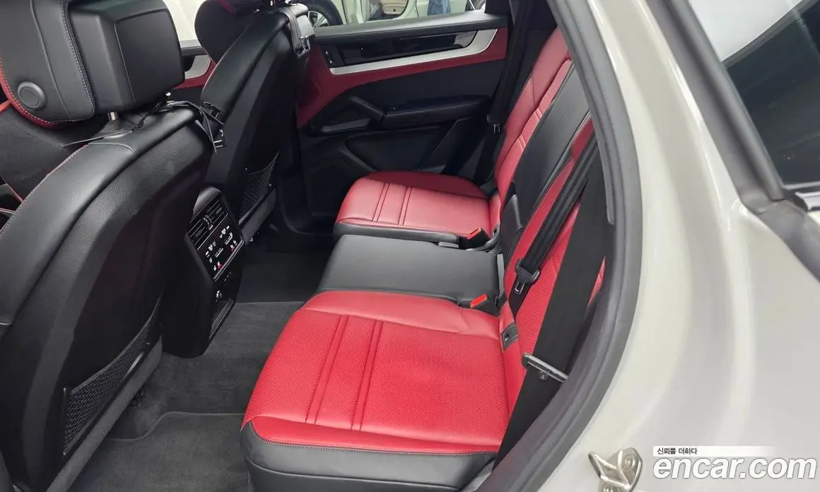 Porsche Cayenne 2024 3.0 автомат (гидро), фото 16 Porsche Cayenne 2024 3.0 автомат (гидро), фото 16