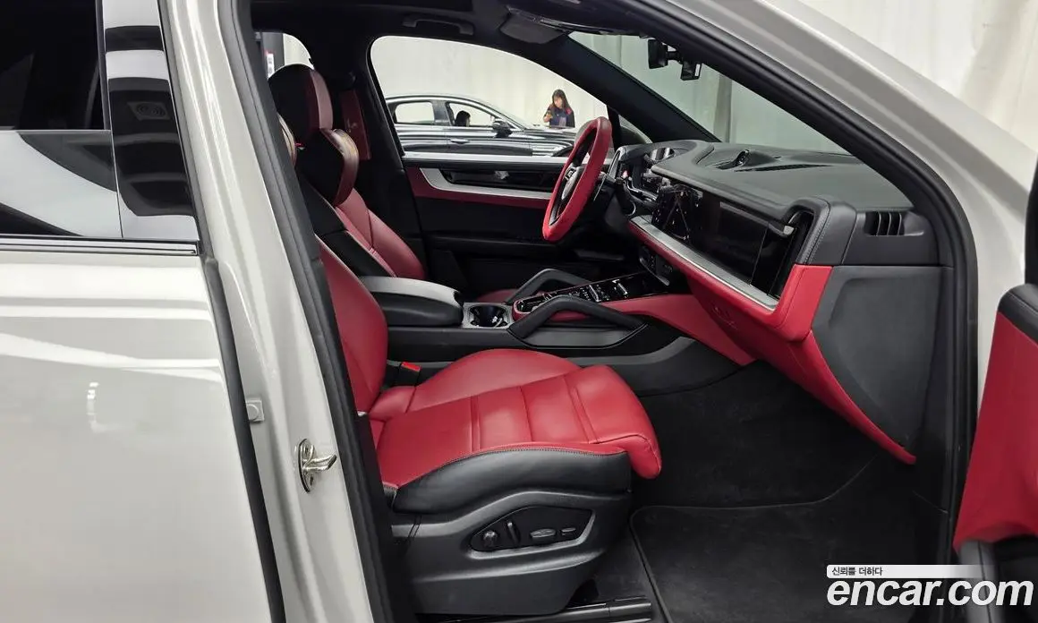 Porsche Cayenne 2024 3.0 автомат (гидро), фото 17 Porsche Cayenne 2024 3.0 автомат (гидро), фото 17