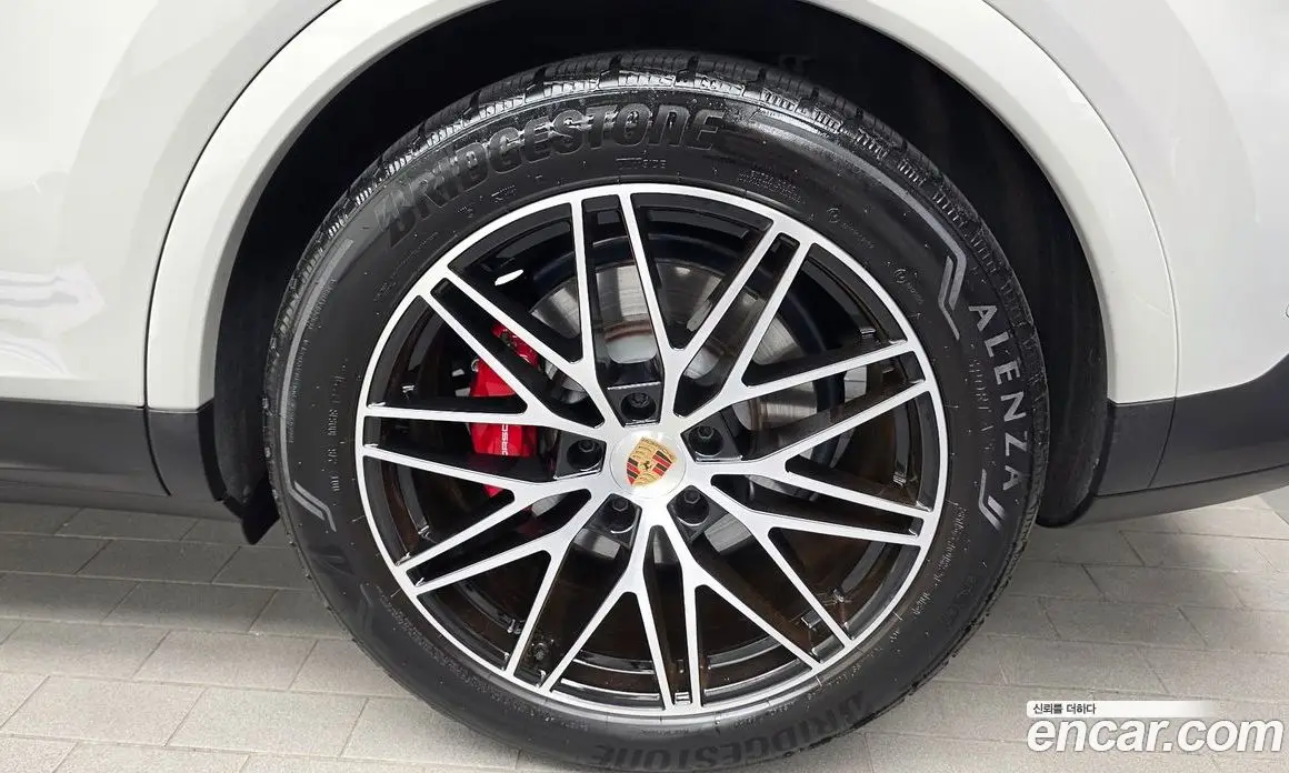 Porsche Cayenne 2024 3.0 автомат (гидро), фото 7 Porsche Cayenne 2024 3.0 автомат (гидро), фото 7