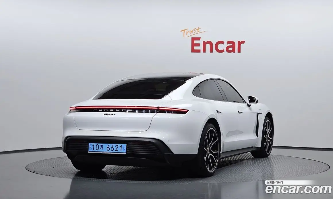 Porsche Taycan 2023 0.1 автомат (гидро), фото 2 Porsche Taycan 2023 0.1 автомат (гидро), фото 2