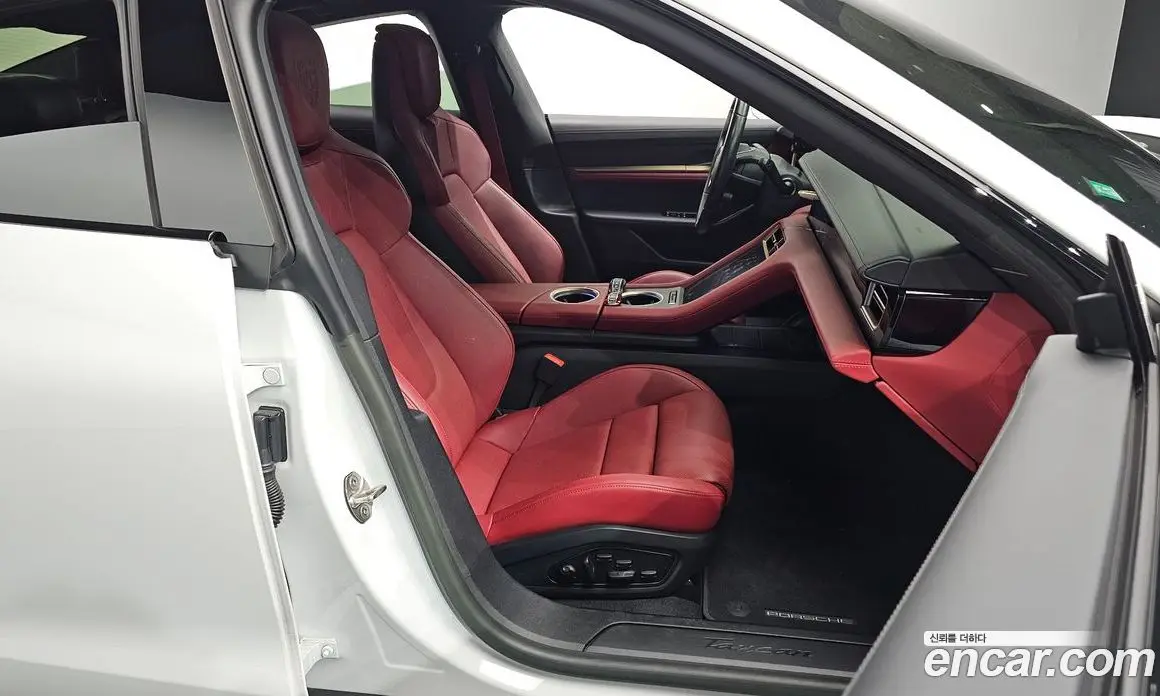Porsche Taycan 2023 0.1 автомат (гидро), фото 16 Porsche Taycan 2023 0.1 автомат (гидро), фото 16