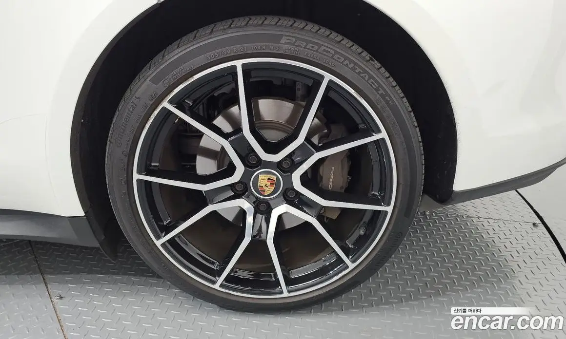 Porsche Taycan 2023 0.1 автомат (гидро), фото 7 Porsche Taycan 2023 0.1 автомат (гидро), фото 7