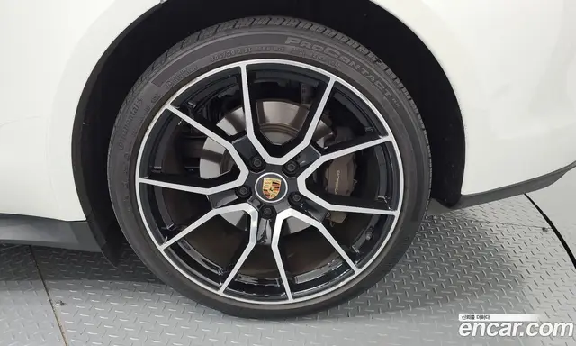 Porsche Taycan 2023 0.1 автомат (гидро), миниатюра 7 Porsche Taycan 2023 0.1 автомат (гидро), миниатюра 7