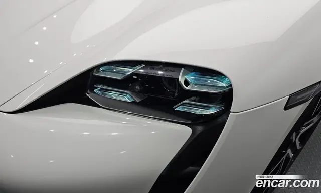 Porsche Taycan 2023 0.1 автомат (гидро), миниатюра 8 Porsche Taycan 2023 0.1 автомат (гидро), миниатюра 8