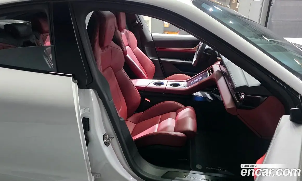Porsche Taycan 2024 0.1 автомат (гидро), фото 16 Porsche Taycan 2024 0.1 автомат (гидро), фото 16