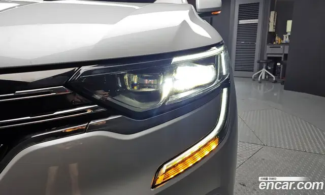 Renault (Samsung) QM6 2017 2.0 автомат (гидро), миниатюра 8 Renault (Samsung) QM6 2017 2.0 автомат (гидро), миниатюра 8