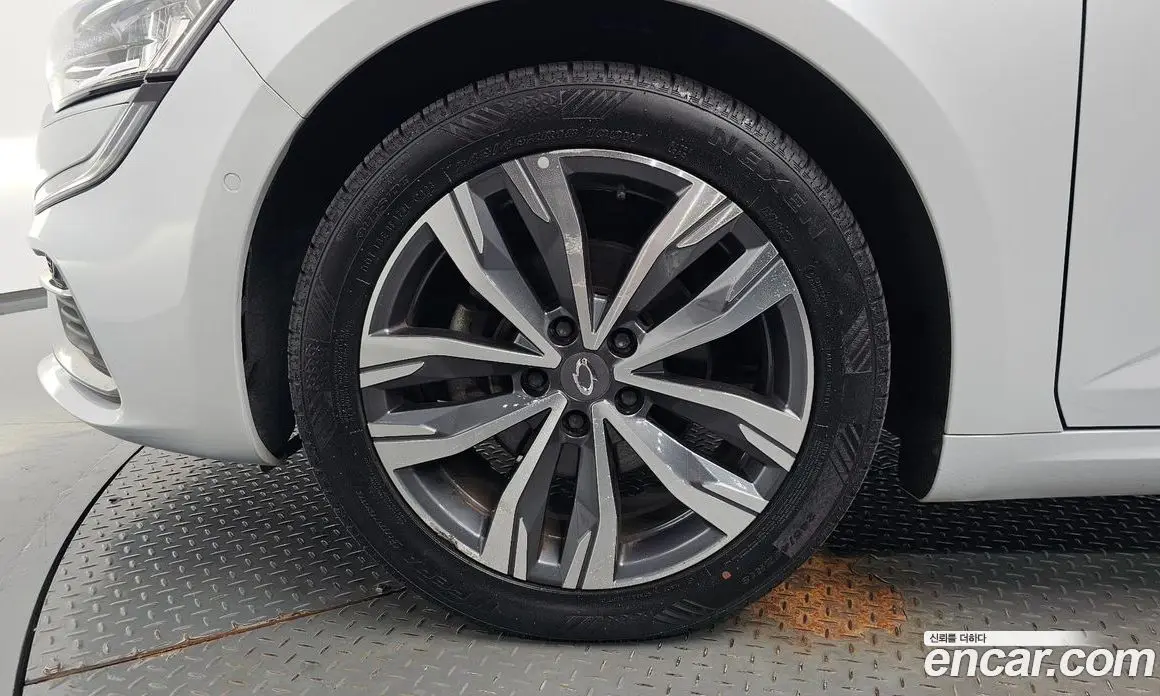 Renault (Samsung) SM6 2021 1.3 автомат (гидро), фото 4 Renault (Samsung) SM6 2021 1.3 автомат (гидро), фото 4