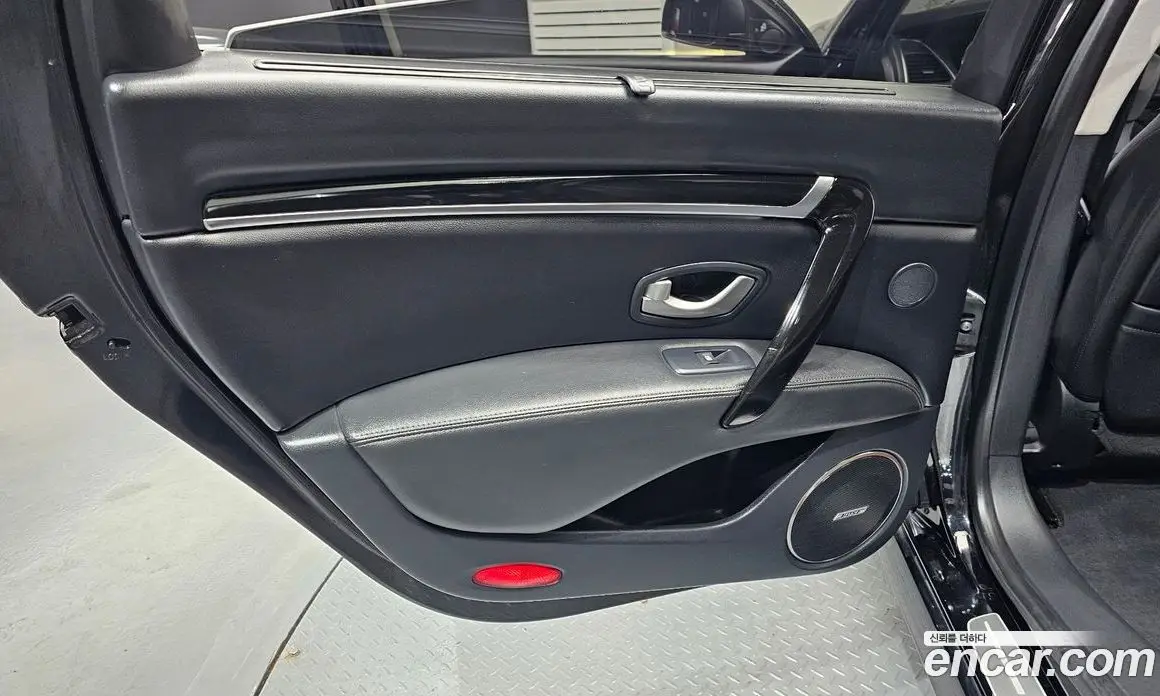 Renault (Samsung) SM7 2018 3.5 автомат (гидро), фото 15 Renault (Samsung) SM7 2018 3.5 автомат (гидро), фото 15