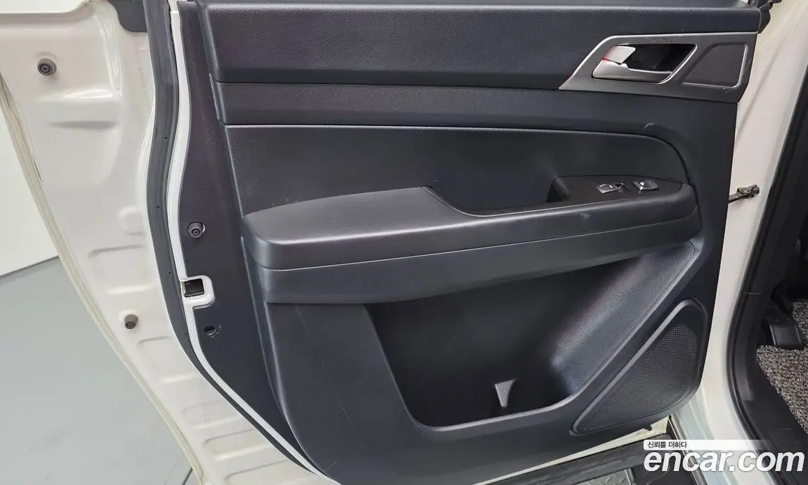 SsangYong Rexton 2019 2.2 автомат (гидро), фото 15 SsangYong Rexton 2019 2.2 автомат (гидро), фото 15