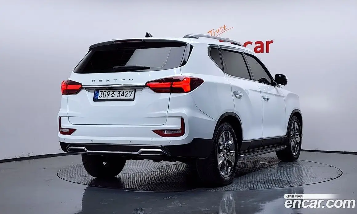 SsangYong Rexton 2021 2.2 автомат (гидро), фото 2 SsangYong Rexton 2021 2.2 автомат (гидро), фото 2