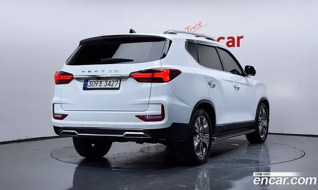 SsangYong Rexton 2021 2.2 автомат (гидро), миниатюра 2 SsangYong Rexton 2021 2.2 автомат (гидро), миниатюра 2