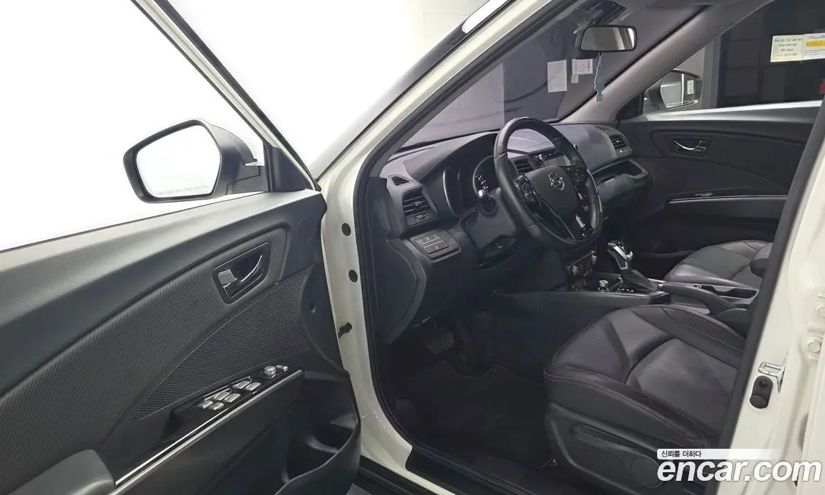 SsangYong TIBOLI 2018 1.6 автомат (гидро), фото 13