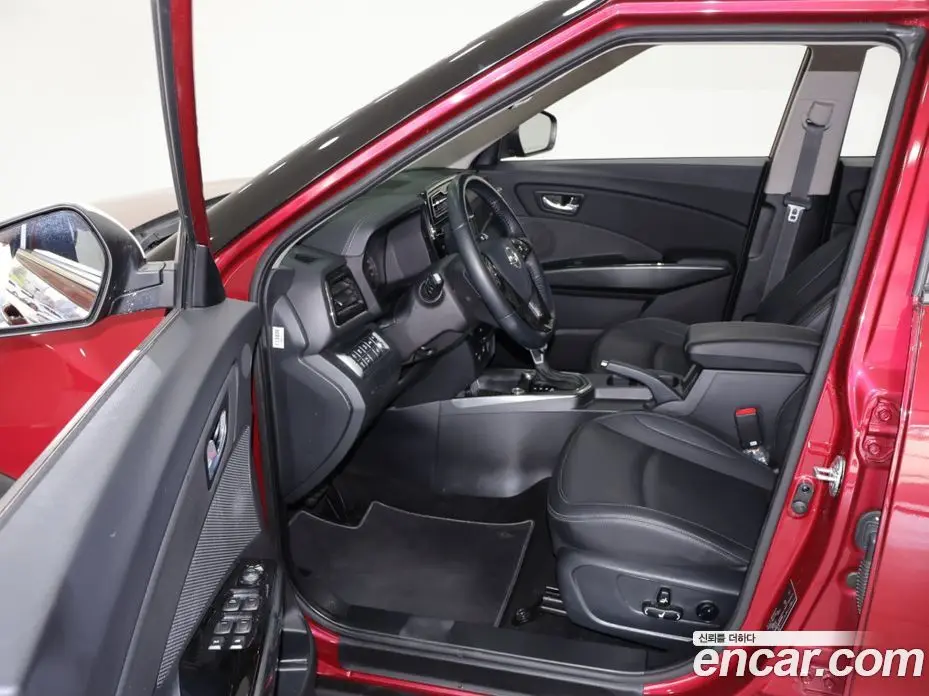 SsangYong TIBOLI 2021 1.5 автомат (гидро), фото 9 SsangYong TIBOLI 2021 1.5 автомат (гидро), фото 9