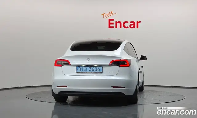 Tesla Model 3 2021 0.2 автомат (гидро), миниатюра 4 Tesla Model 3 2021 0.2 автомат (гидро), миниатюра 4