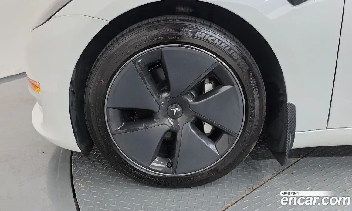 Tesla Model 3 2021 0.2 автомат (гидро), фото 5 Tesla Model 3 2021 0.2 автомат (гидро), фото 5