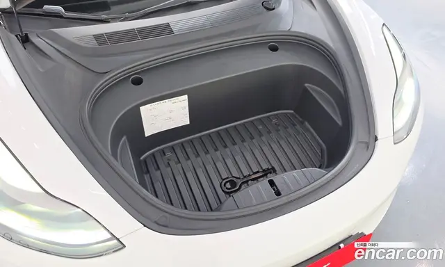 Tesla Model 3 2021 0.2 автомат (гидро), миниатюра 6 Tesla Model 3 2021 0.2 автомат (гидро), миниатюра 6