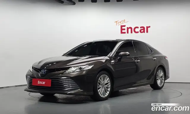 Toyota Camry 2018 2.5 автомат (гидро), миниатюра 1 Toyota Camry 2018 2.5 автомат (гидро), миниатюра 1