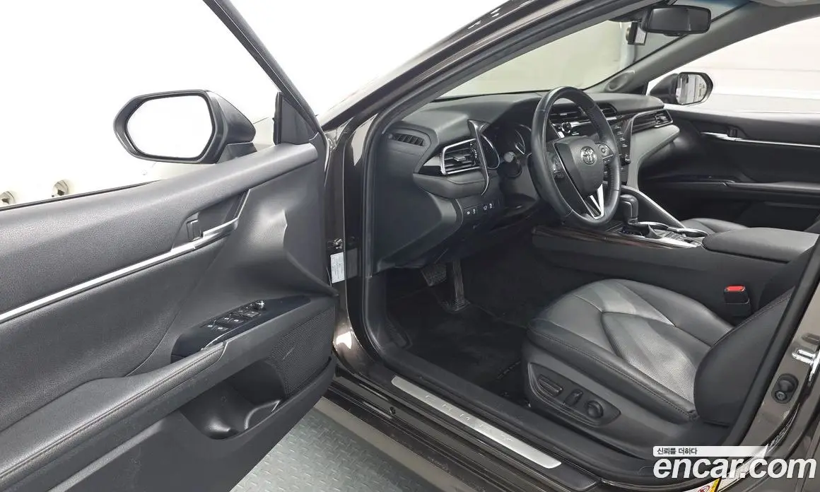 Toyota Camry 2018 2.5 автомат (гидро), фото 13 Toyota Camry 2018 2.5 автомат (гидро), фото 13
