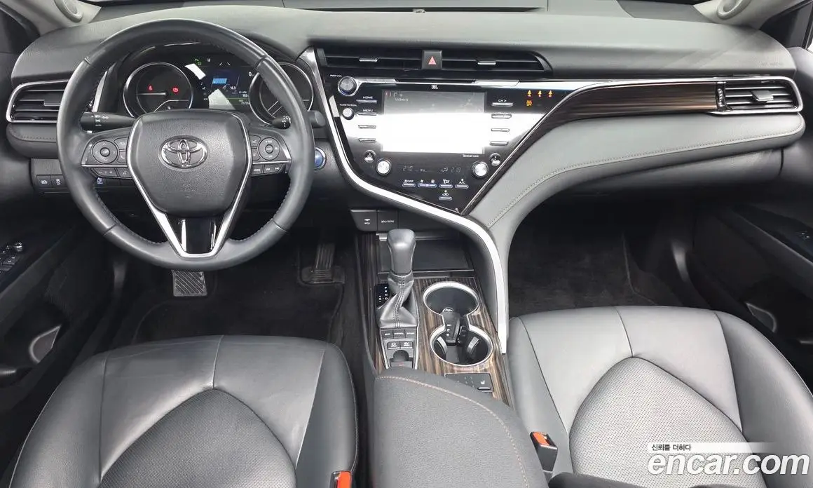 Toyota Camry 2018 2.5 автомат (гидро), фото 10 Toyota Camry 2018 2.5 автомат (гидро), фото 10