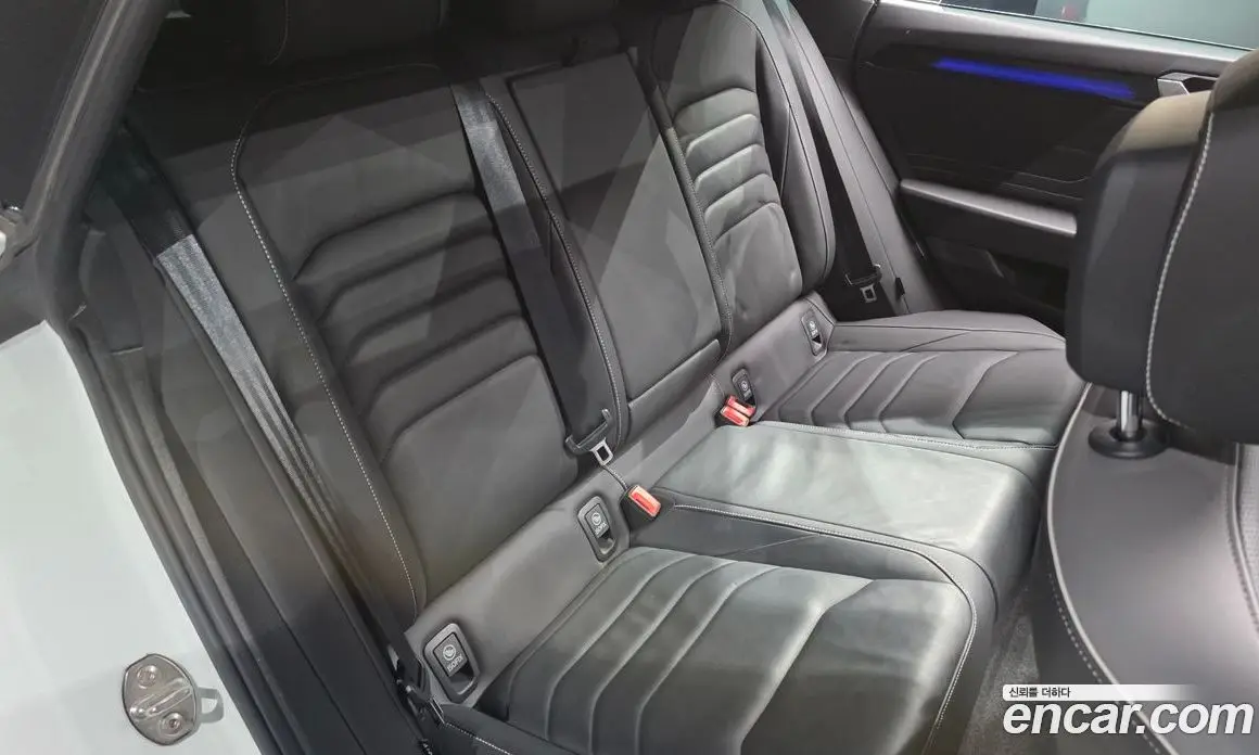 Volkswagen Arteon 2022 2.0 автомат (гидро), фото 16 Volkswagen Arteon 2022 2.0 автомат (гидро), фото 16
