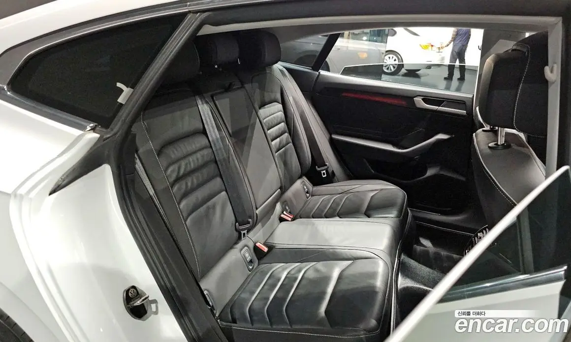 Volkswagen Arteon 2023 2.0 автомат (гидро), фото 17 Volkswagen Arteon 2023 2.0 автомат (гидро), фото 17