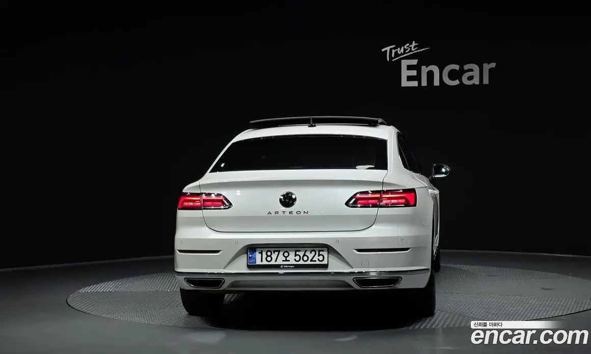 Volkswagen Arteon 2023 2.0 автомат (гидро), фото 4 Volkswagen Arteon 2023 2.0 автомат (гидро), фото 4