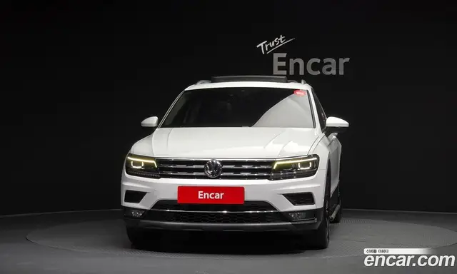 Volkswagen Tiguan 2020 2.0 автомат (гидро), миниатюра 3