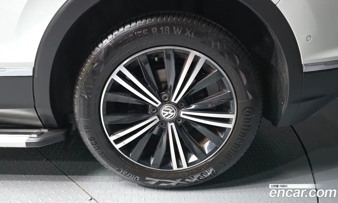 Volkswagen Tiguan 2020 2.0 автомат (гидро), фото 5