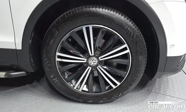 Volkswagen Tiguan 2020 2.0 автомат (гидро), миниатюра 7