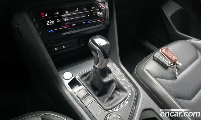 Volkswagen Tiguan 2021 2.0 автомат (гидро), миниатюра 12