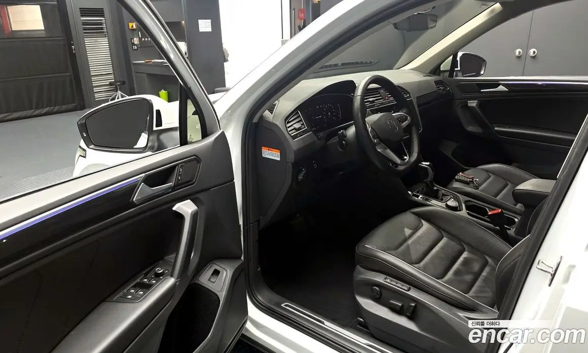 Volkswagen Tiguan 2021 2.0 автомат (гидро), фото 13 Volkswagen Tiguan 2021 2.0 автомат (гидро), фото 13