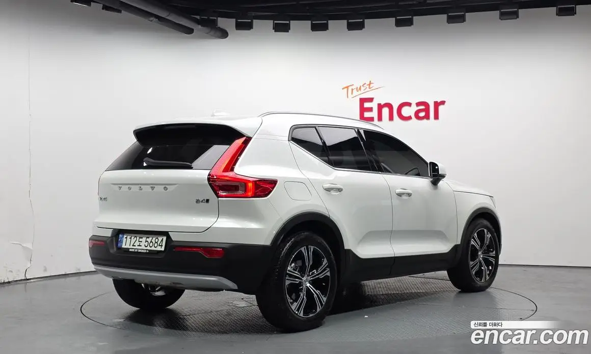 Volvo XC40 2021 2.0 автомат (гидро), фото 2 Volvo XC40 2021 2.0 автомат (гидро), фото 2