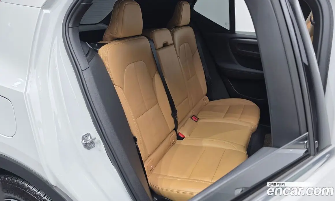 Volvo XC40 2021 2.0 автомат (гидро), фото 17 Volvo XC40 2021 2.0 автомат (гидро), фото 17