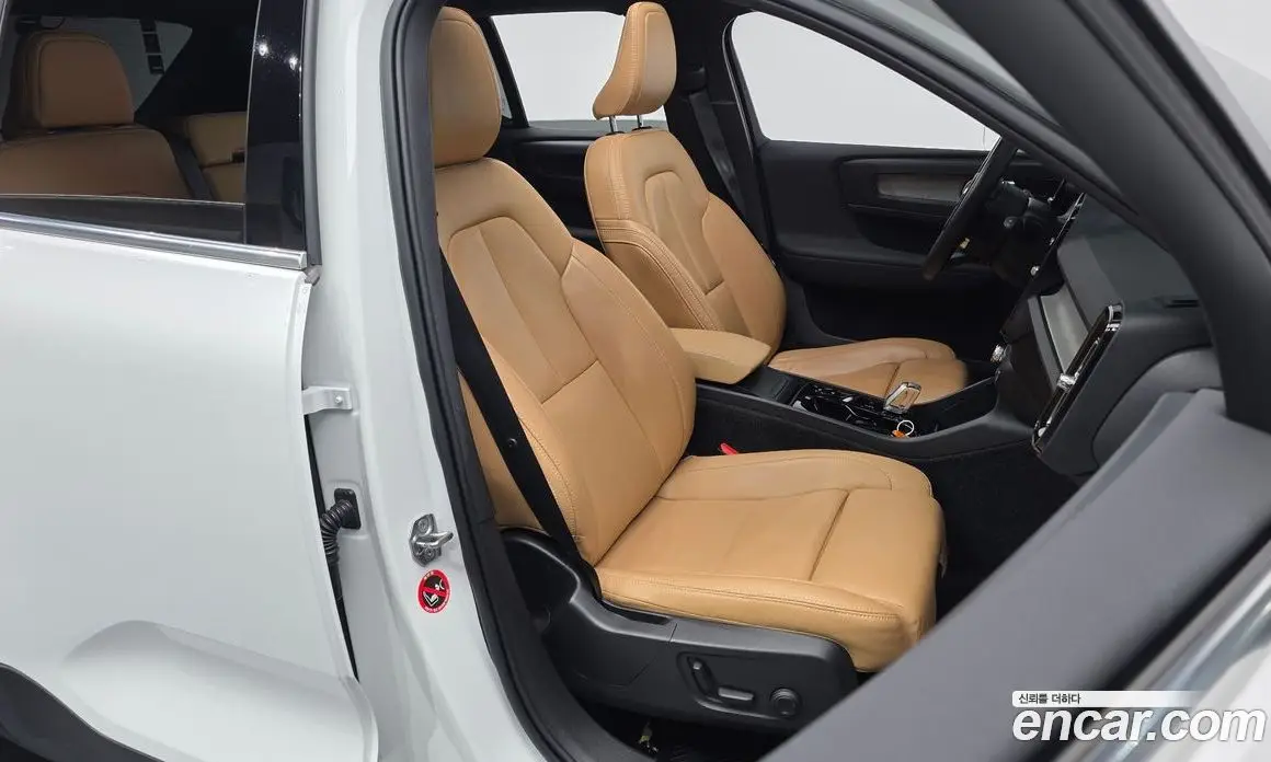 Volvo XC40 2021 2.0 автомат (гидро), фото 18 Volvo XC40 2021 2.0 автомат (гидро), фото 18