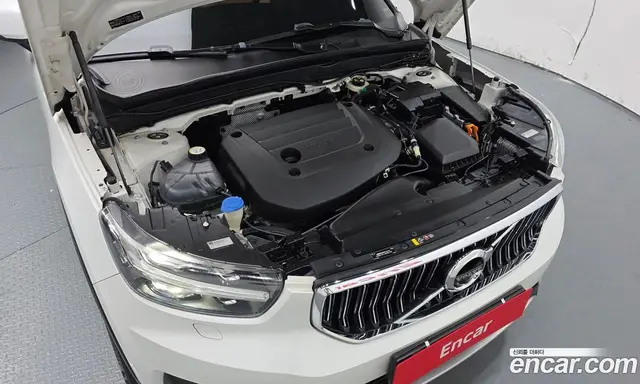 Volvo XC40 2021 2.0 автомат (гидро), миниатюра 6 Volvo XC40 2021 2.0 автомат (гидро), миниатюра 6