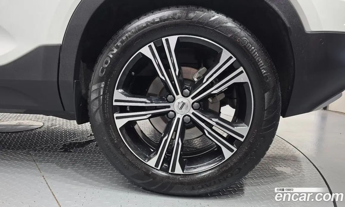 Volvo XC40 2021 2.0 автомат (гидро), фото 7 Volvo XC40 2021 2.0 автомат (гидро), фото 7