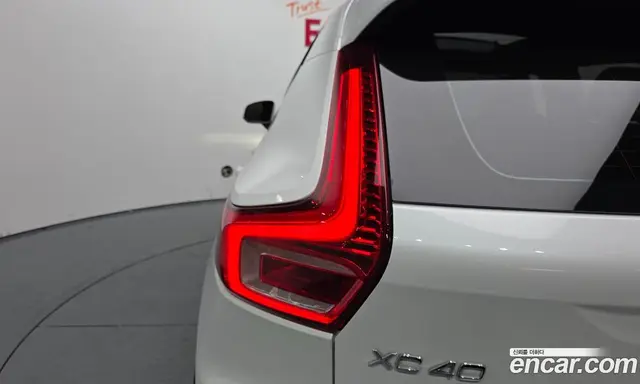 Volvo XC40 2021 2.0 автомат (гидро), миниатюра 9 Volvo XC40 2021 2.0 автомат (гидро), миниатюра 9