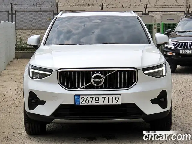 Volvo XC40, 2022, 6 572 км